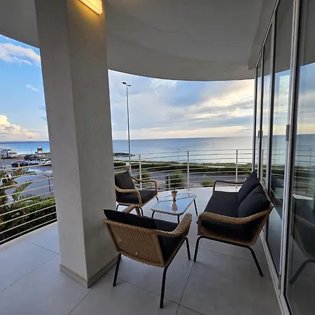 Angolo Blu Fronte Mare Apartmán *