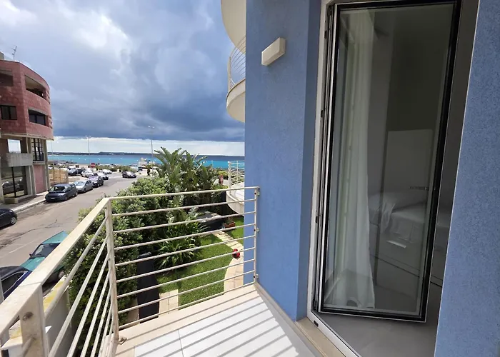 Angolo Blu Fronte Mare Apartment