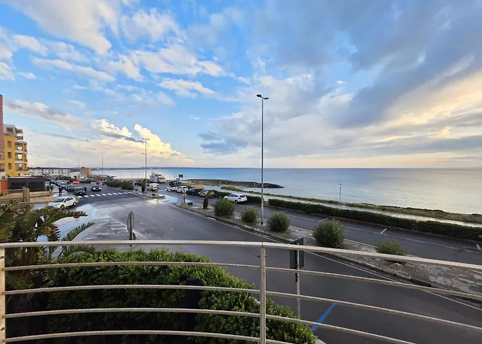 Apartment Angolo Blu Fronte Mare *