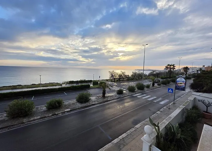 Angolo Blu Fronte Mare Apartment