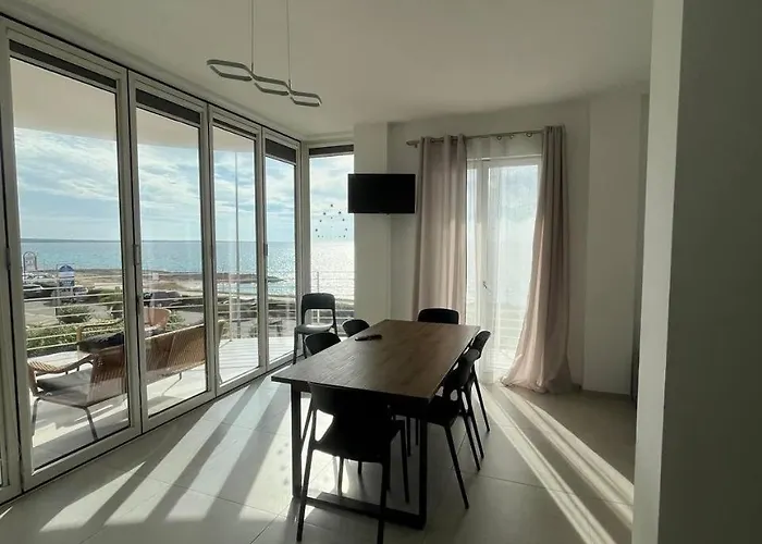 Apartment Angolo Blu Fronte Mare *